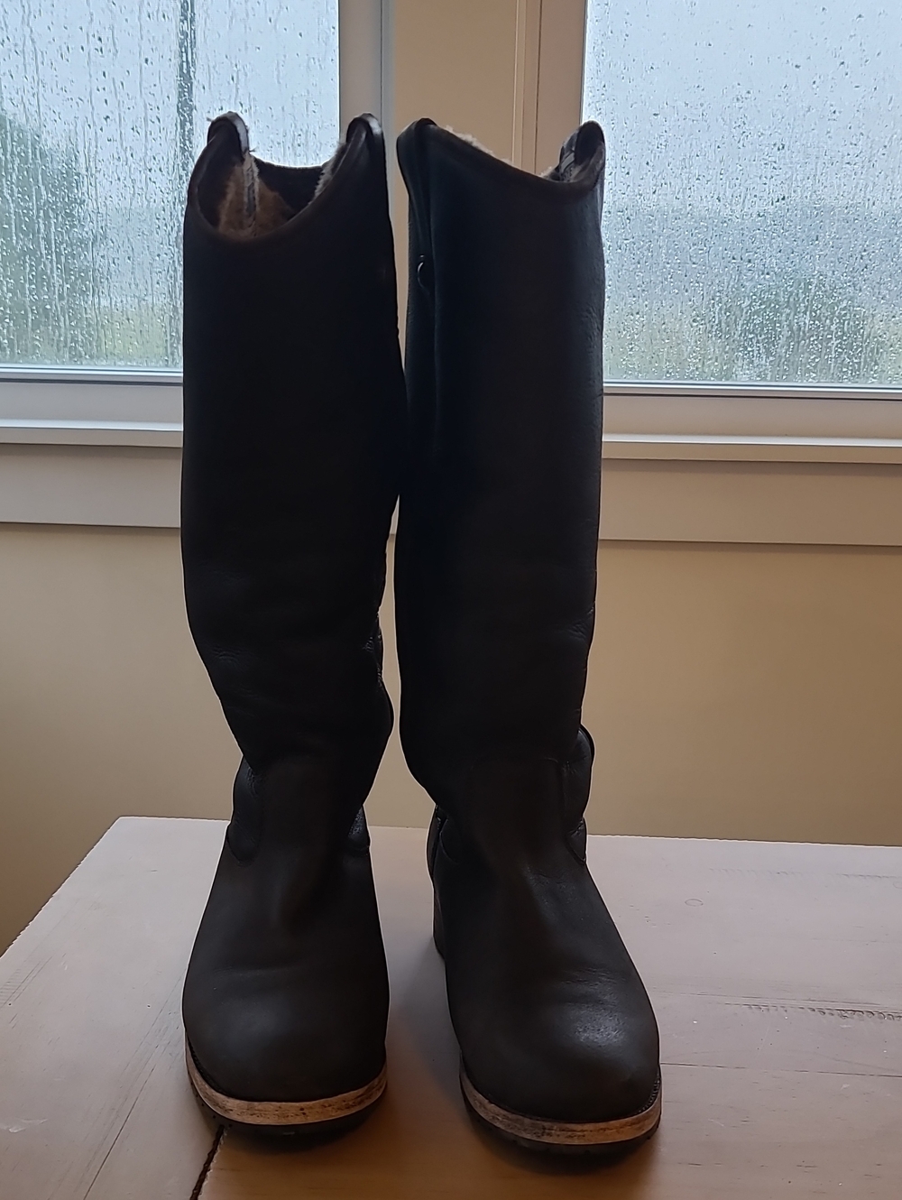 Frye Melissa Brown Leather Shearling Lined Pull On Boots 77151. Size 7.